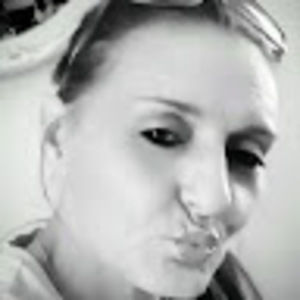 Meet your Posher, Janis